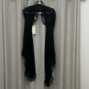 Mew Mews Malaz Flare Sleeve Lace Shrug